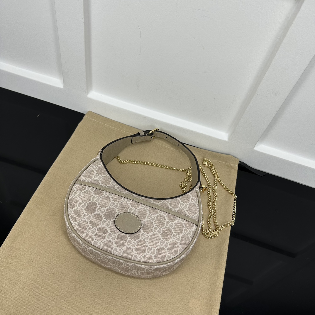 Gucci Hobo Bags